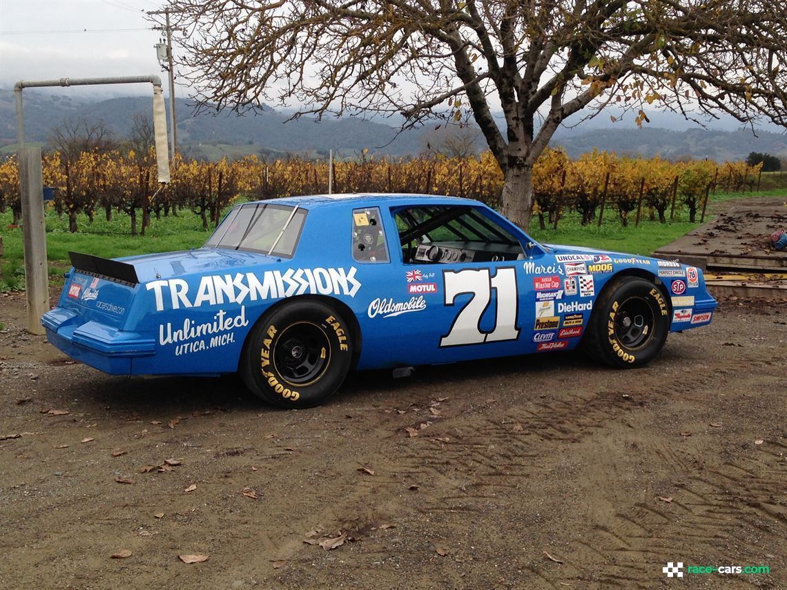 1979-oldsmobile-cutlass-nascar