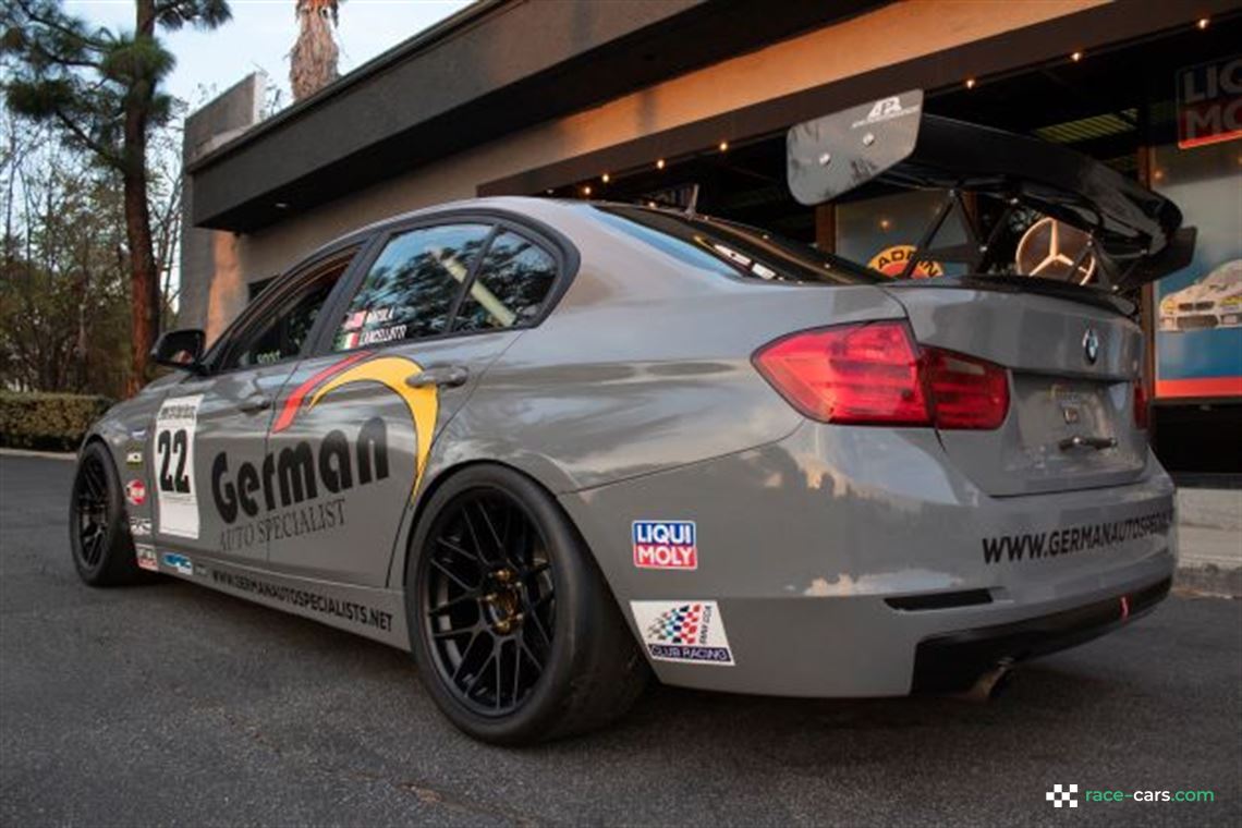 2013-bmw-328i-f30-imsa-race-car