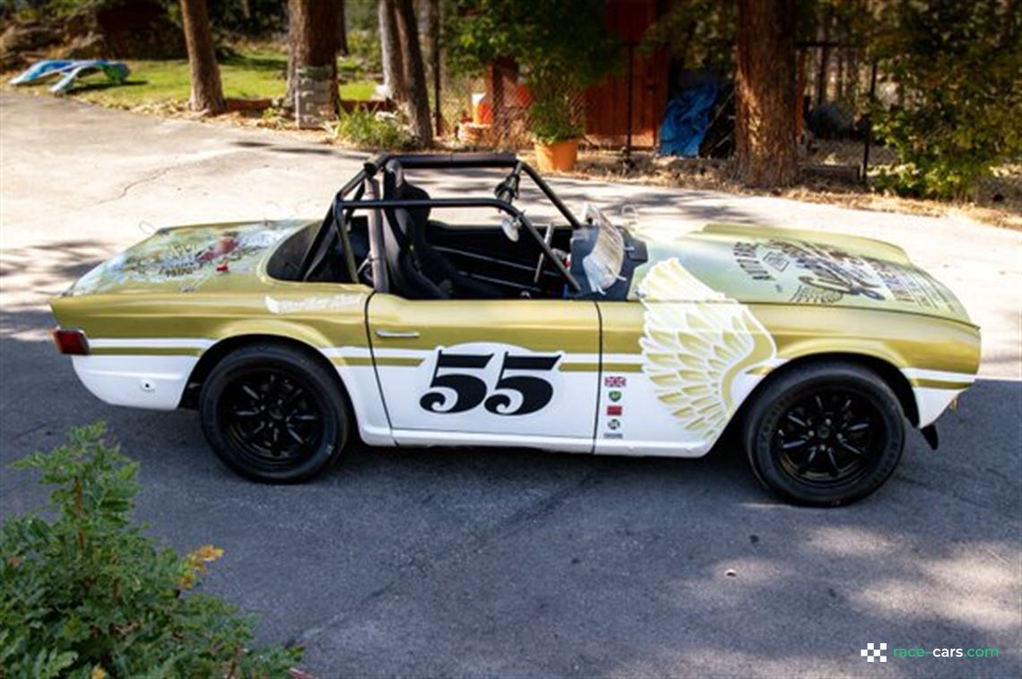 1969-triumph-tr6-cp-race-car