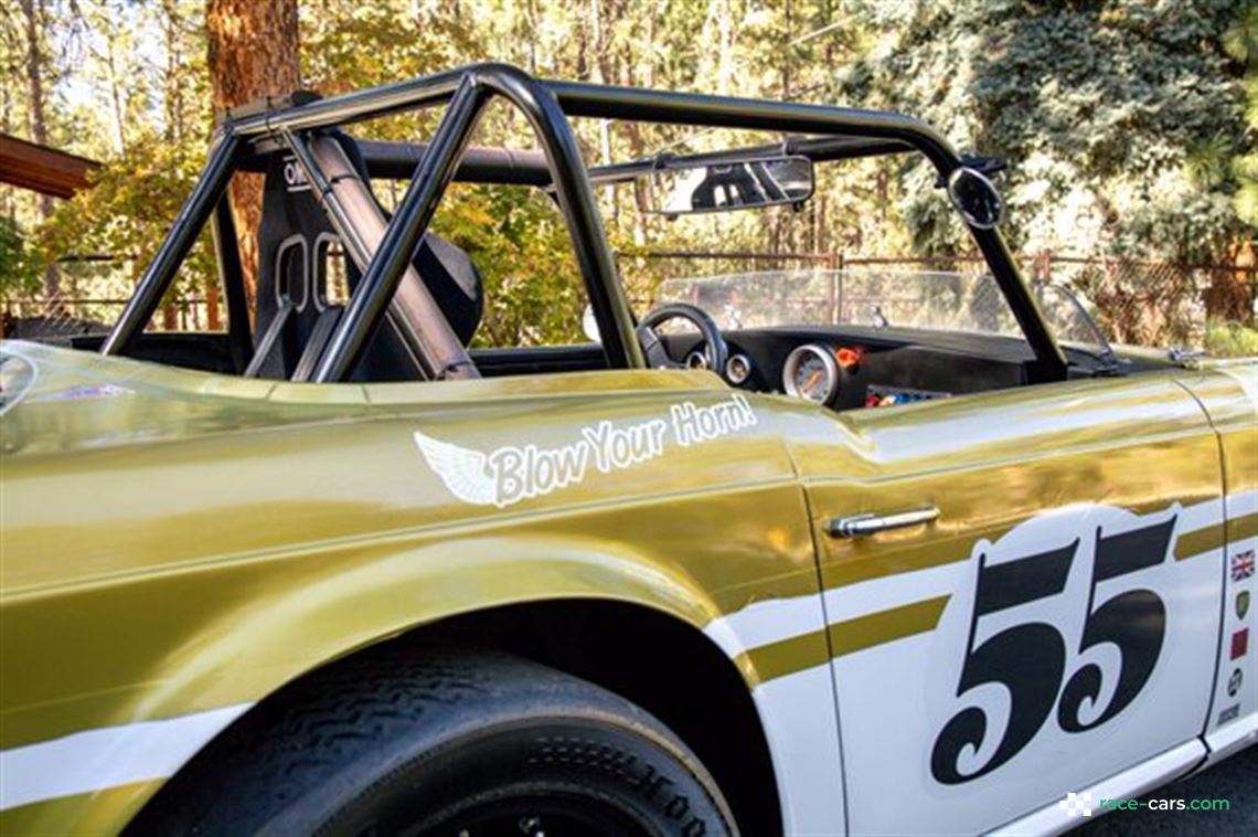 1969-triumph-tr6-cp-race-car