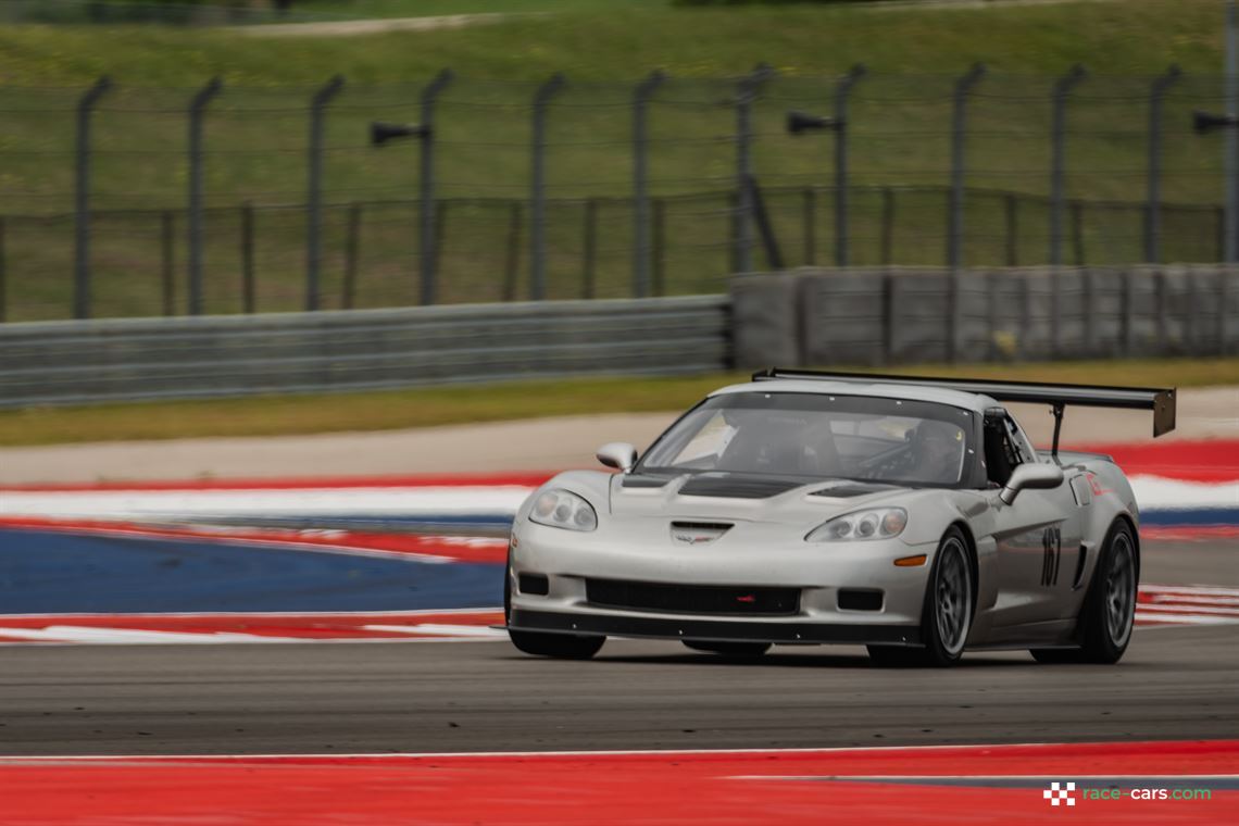 c6-corvette-race-car