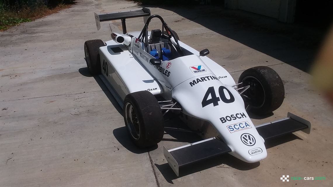 1986-martini-mk50-01-formula-supervee