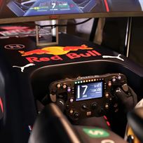 official-2022-red-bull-racing-rb18-f1-simulat