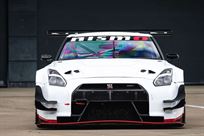 2014-nissan-r35-gt-r-8a01