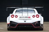 2014-nissan-r35-gt-r-8a01