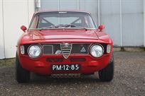 1967-alfa-romeo-gt-junior-in-gta-looks-with-2