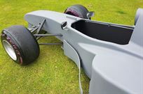 f1-full-size-show-car-simulator