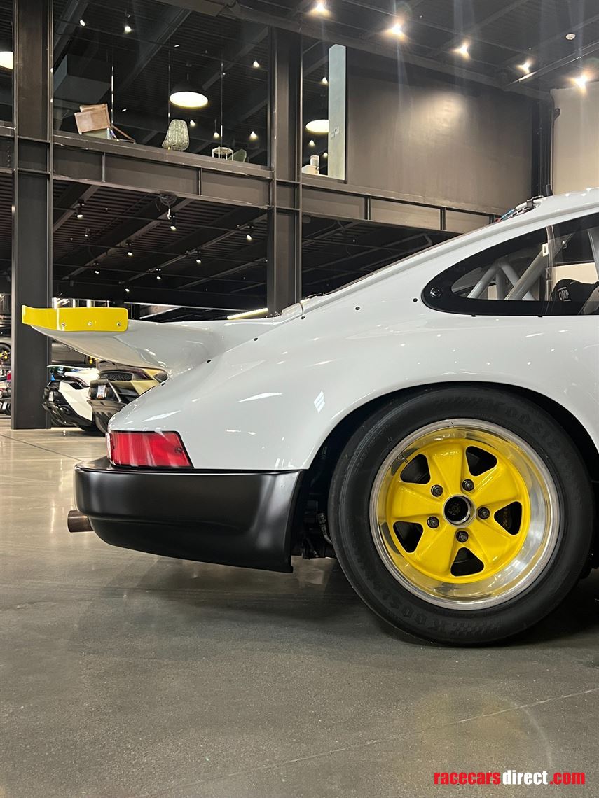 jwe-porsche-911-sc-track-car